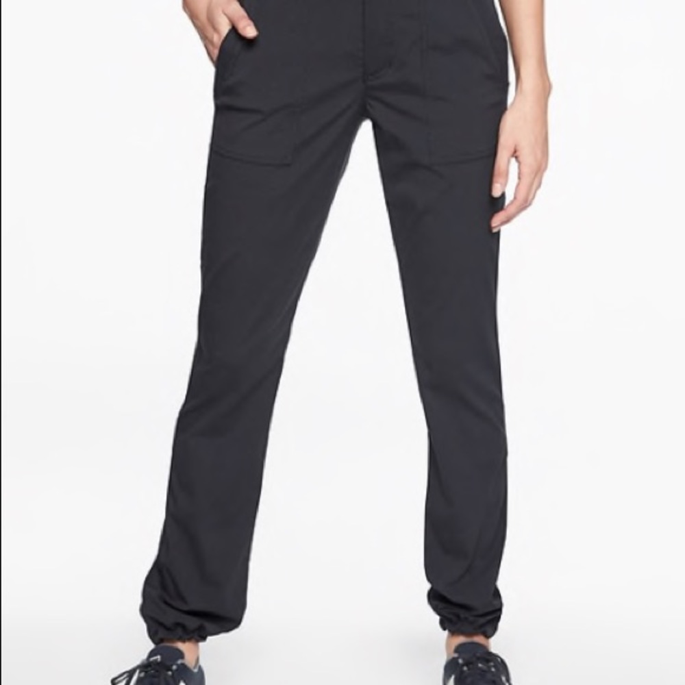 Brand New Athleta Trekkie Hiking Pants (Size 8)